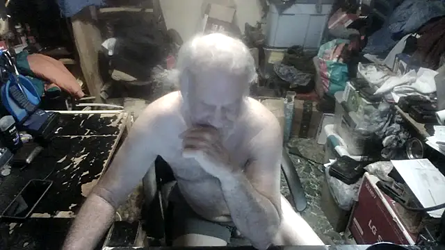 Snapshot of russtee chatting on September 27, 7:56 pm russtee online show from September 27, 7:56 pm