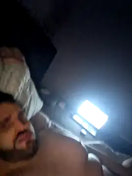 geiler-fickhengst455 online show from December 25, 3:29 am