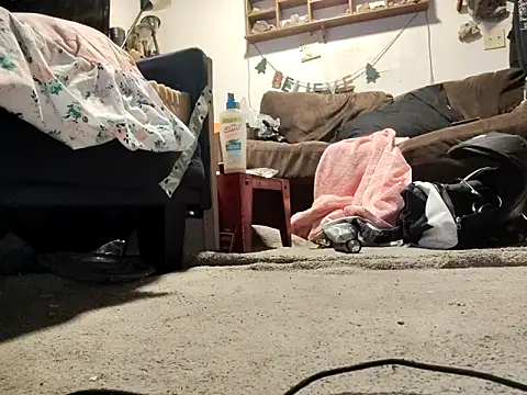 Snapshot of lilpervt chatting on October 6, 8:52 am lilpervt online show from October 6, 8:52 am