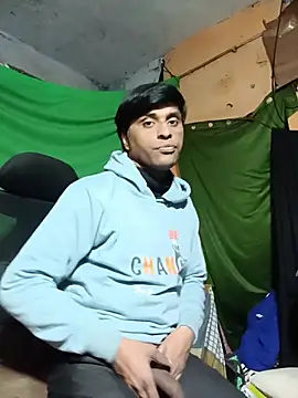 desiboy1101 online show from February 24, 4:02 am