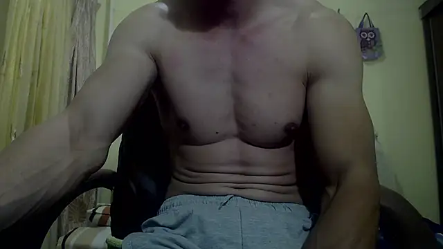 Snapshot of SexyMuscled chatting on October 4, 9:41 pm SexyMuscled online show from October 4, 9:41 pm