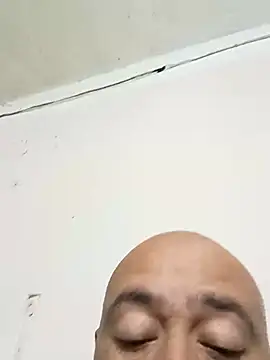 GeorgeVergaGrues online show from February 7, 3:02 am