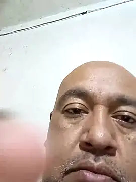 GeorgeVergaGrues online show from February 27, 3:03 am