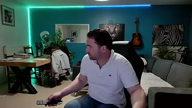 tom sauwer online show from November 21, 10:31 pm