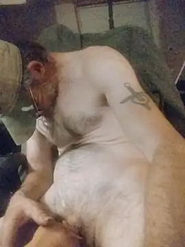 ROBERT0516 online show from April 18, 6:15 am