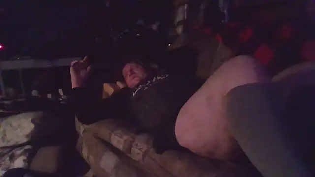 Snapshot of Loki180 chatting on October 5, 7:45 am Loki180 online show from October 5, 7:45 am