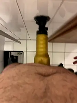 Bong Geek-420 online show from October 12, 8:25 pm