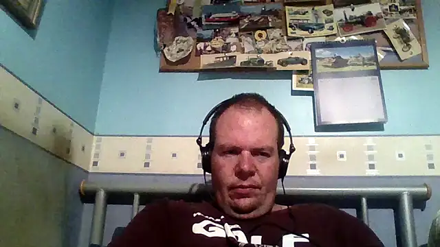 thickdick12331 online show from October 25, 9:05 pm