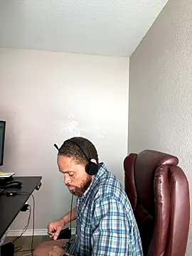 Snapshot of Fathero1time chatting on October 3, 8:25 pm Fathero1time online show from October 3, 8:25 pm