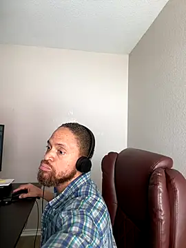 Snapshot of Fathero1time chatting on October 2, 8:24 pm Fathero1time online show from October 2, 8:24 pm