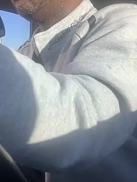 Oilybbwlover online show from February 26, 3:08 pm