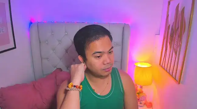 AsianZero online show from March 13, 5:28 pm