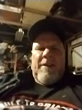 Reddog833 online show from April 23, 5:56 am