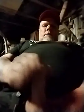 Reddog833 online show from April 21, 4:40 am