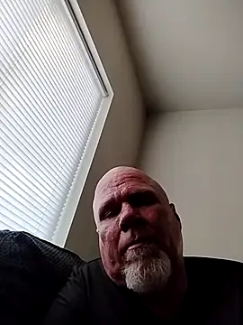 Reddog833 online show from March 15, 10:49 pm