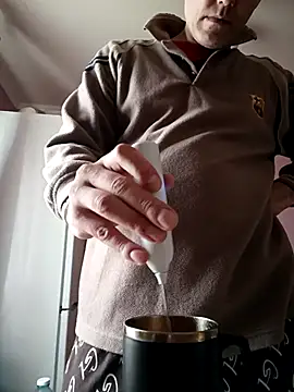 Sam Colt online show from April 22, 9:14 am