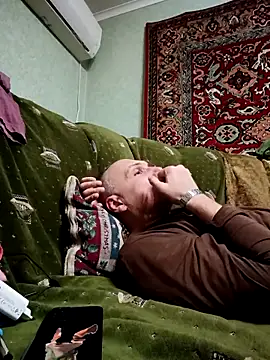 Sam Colt online show from December 19, 2:03 pm