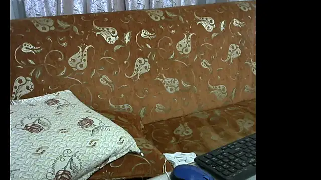 Snapshot of husoizmir chatting on January 9, 7:08 pm husoizmir online show from January 9, 7:08 pm