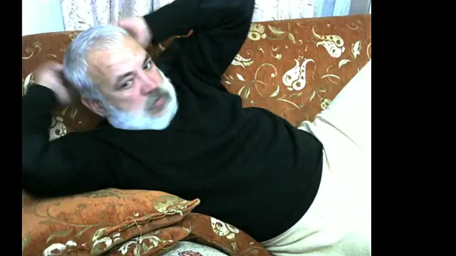 Snapshot of husoizmir chatting on January 29, 3:26 pm husoizmir online show from January 29, 3:26 pm