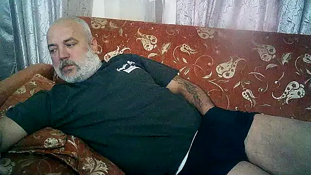 Snapshot of husoizmir chatting on March 19, 11:17 am husoizmir online show from March 19, 11:17 am