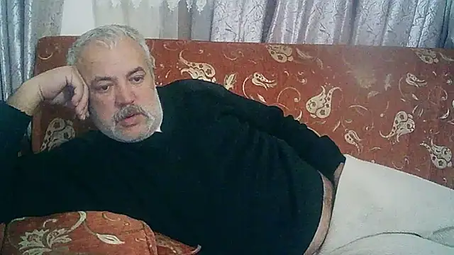 Snapshot of husoizmir chatting on February 12, 7:56 pm husoizmir online show from February 12, 7:56 pm