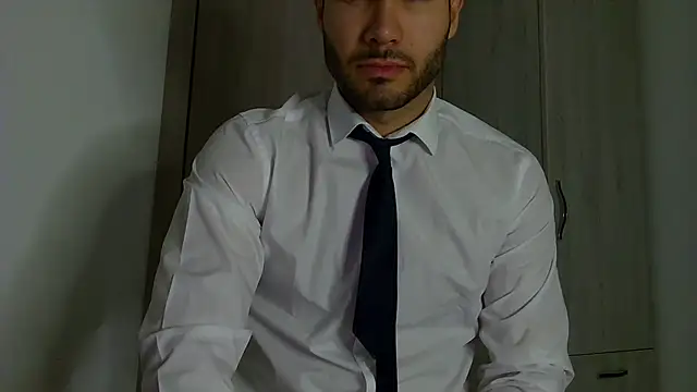 Justynn1 online show from November 14, 6:05 am