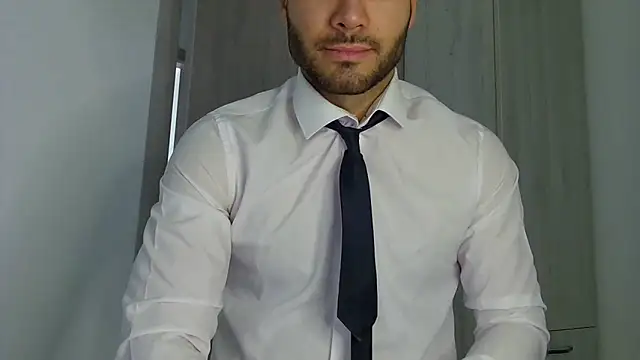 Justynn1 online show from May 26, 5:03 am