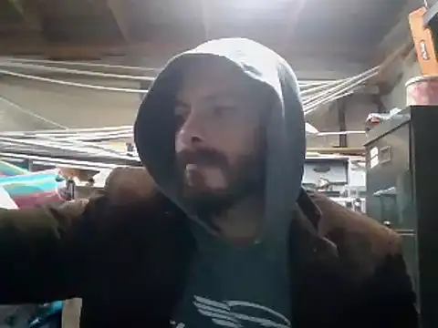 Snapshot of Sitonmyface2020@xh chatting on February 20, 3:23 am Sitonmyface2020xh online show from February 20, 3:23 am