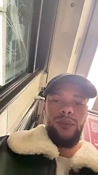 Snapshot of Lionayowe chatting on October 26, 8:00 pm Lionayowe online show from October 26, 8:00 pm