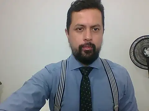 Snapshot of TRIISTAN_KING10 chatting on December 4, 2:48 pm TRIISTAN KING10 online show from December 4, 2:48 pm