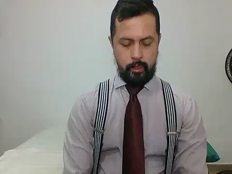 Snapshot of TRIISTAN_KING10 chatting on January 16, 2:08 pm TRIISTAN KING10 online show from January 16, 2:08 pm