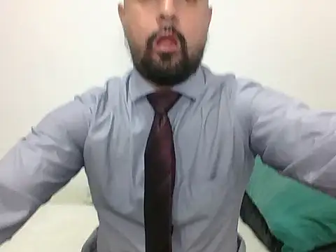 Snapshot of TRIISTAN_KING10 chatting on December 19, 7:51 pm TRIISTAN KING10 online show from December 19, 7:51 pm