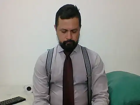 Snapshot of TRIISTAN_KING10 chatting on March 12, 8:20 pm TRIISTAN KING10 online show from March 12, 8:20 pm
