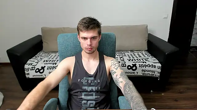 maks wolfis online show from December 19, 12:45 am