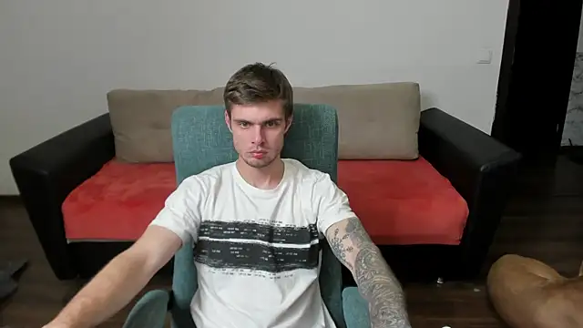 maks wolfis online show from January 3, 3:55 pm