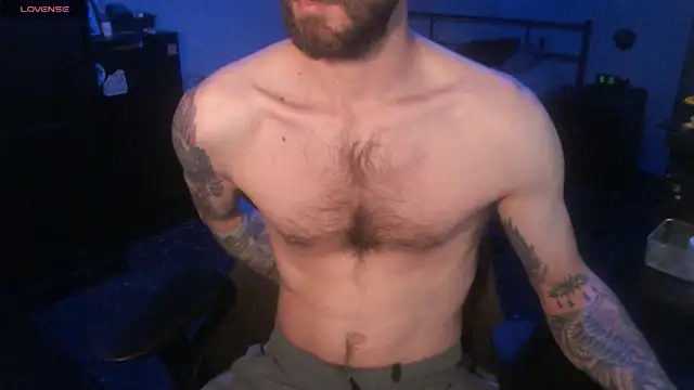 Snapshot of SexxxyLouis chatting on October 8, 3:16 pm SexxxyLouis online show from October 8, 3:16 pm