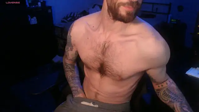 SexxxyLouis online show from November 2, 9:02 am