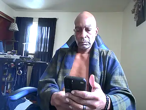 Snapshot of longdick4you8686 chatting on January 25, 6:35 pm longdick4you8686 online show from January 25, 6:35 pm