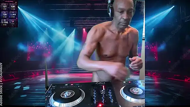 longdick4you8686 online show from November 12, 8:14 pm