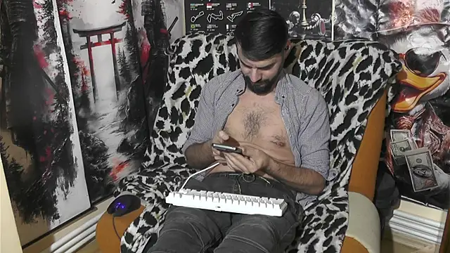 00george online show from February 8, 12:54 pm