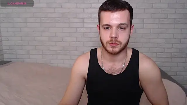 Alexxx horny online show from April 13, 4:40 pm