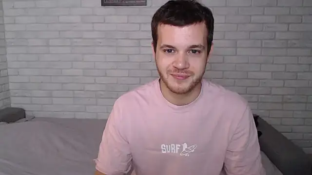 Snapshot of Alexxx_horny chatting on October 10, 6:29 am Alexxx horny online show from October 10, 6:29 am