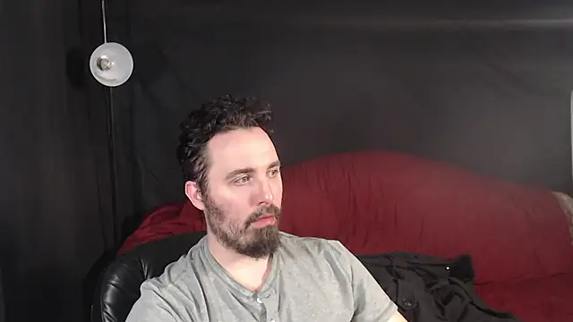 Snapshot of Metalstud chatting on March 9, 12:31 am Metalstud online show from March 9, 12:31 am