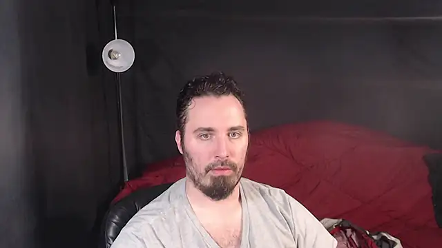 Snapshot of Metalstud chatting on February 26, 9:35 pm Metalstud online show from February 26, 9:35 pm