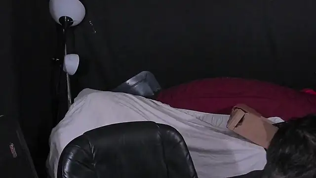 Metalstud online show from April 23, 12:29 pm