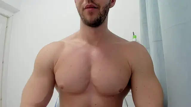 woolfiie online show from March 5, 8:12 pm