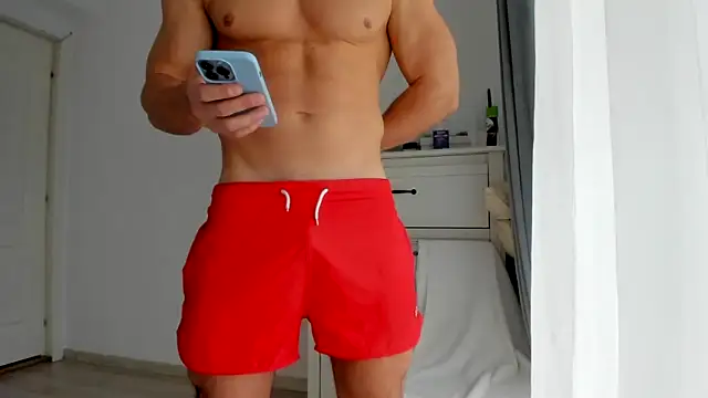 woolfiie online show from December 10, 10:28 am