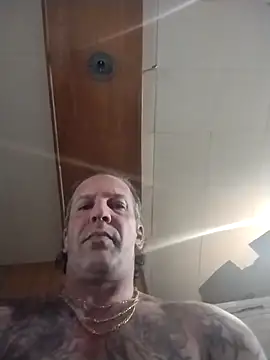 trucker1979 online show from April 26, 10:39 pm