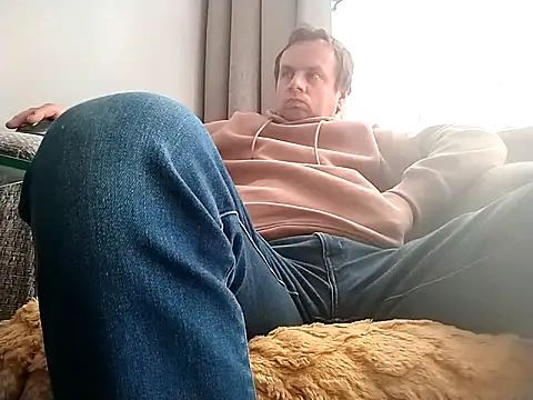 Snapshot of grzes19763 chatting on September 25, 8:35 am grzes19763 online show from September 25, 8:35 am