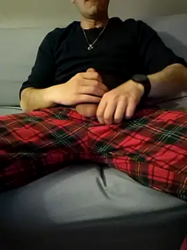 praqun2021 online show from April 27, 7:08 pm